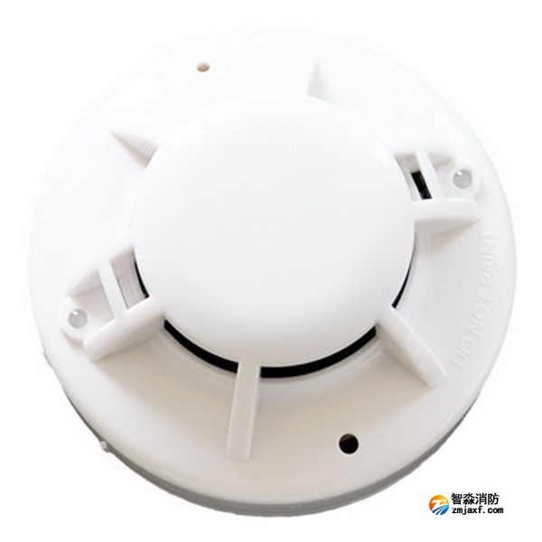 消防煙感清洗廠家分享火災(zāi)報(bào)警器材哪家好