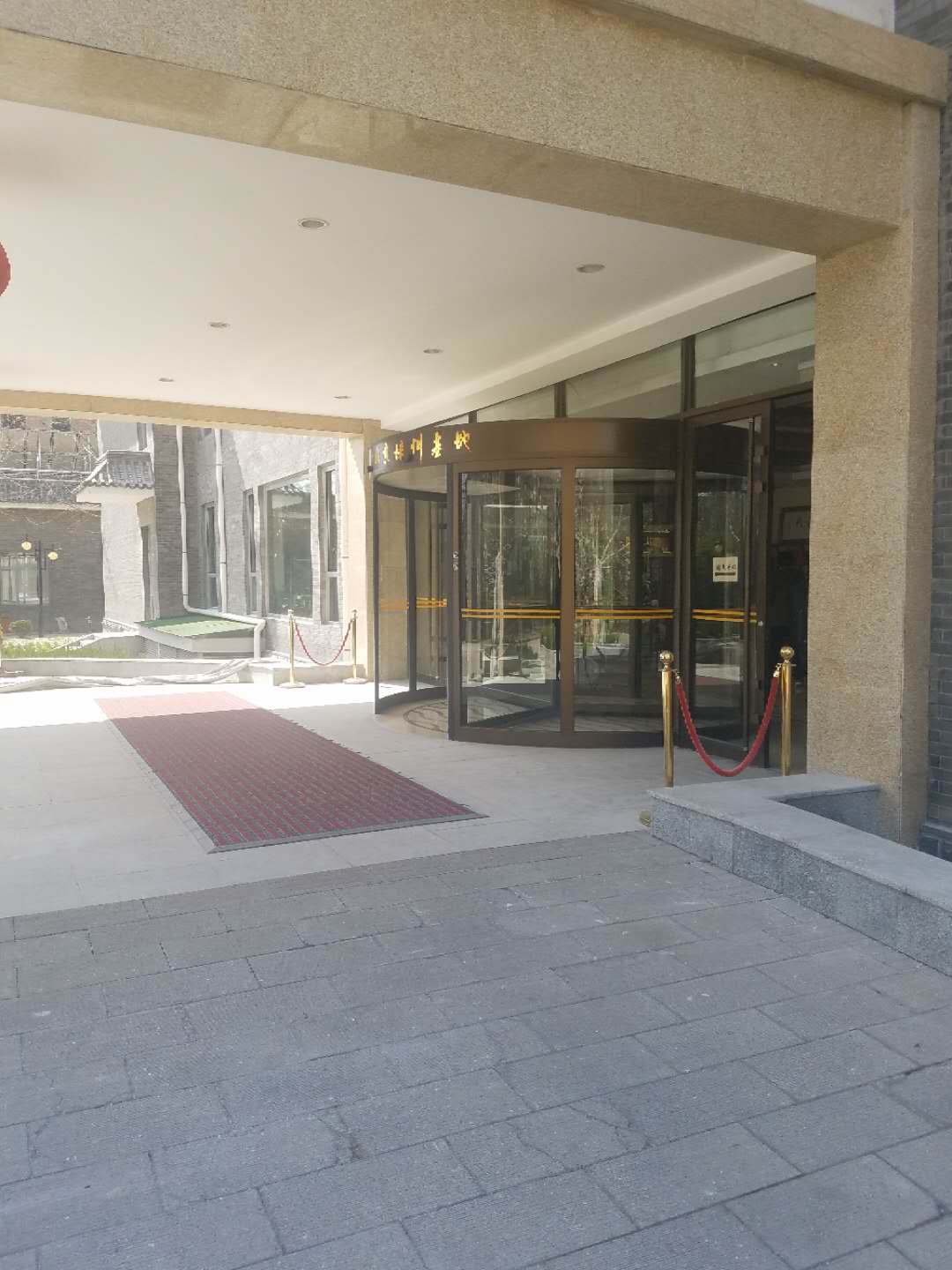 �ǻ����ʩ������,�Ŀ������С��ɽɽ�f